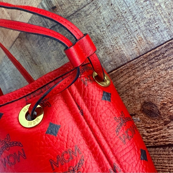 MCM Visetos Red Large Liz Reversible Logo Shopper Tote - Picture 4 of 16